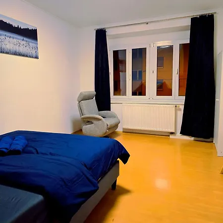 Komplette 2-zimmer Lägenhet *